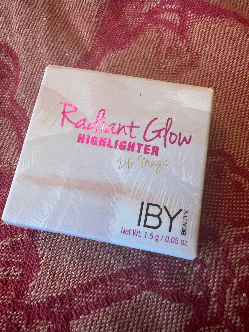 IBY beauty - Radiant Glow Highlighter 24k Magic